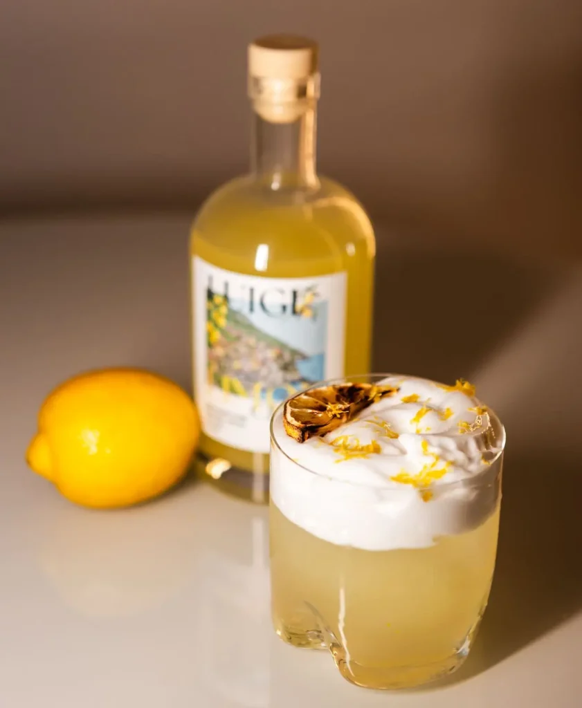 Limoncello servido em drink